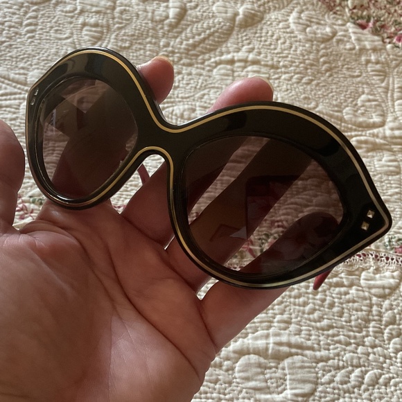 VALENTINO CAT EYE RED/BLACK WOMAN SUNGLASSES WITH CASE - Picture 5 of 16